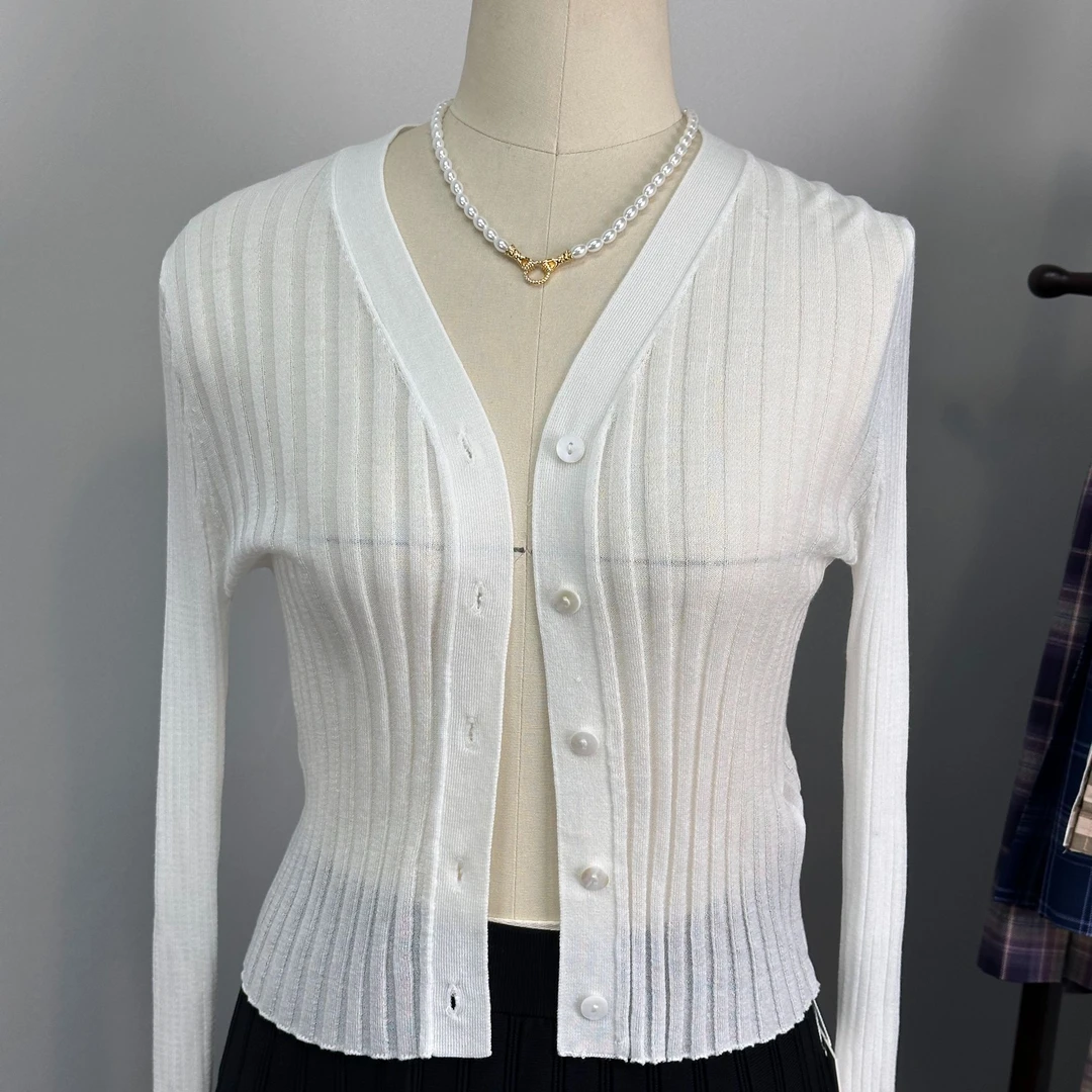 纯色极简风防晒开衫薄款小香风女装春季白色毛针织衫