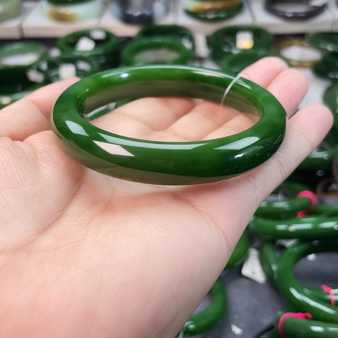 和田玉（碧玉）手镯未镶嵌