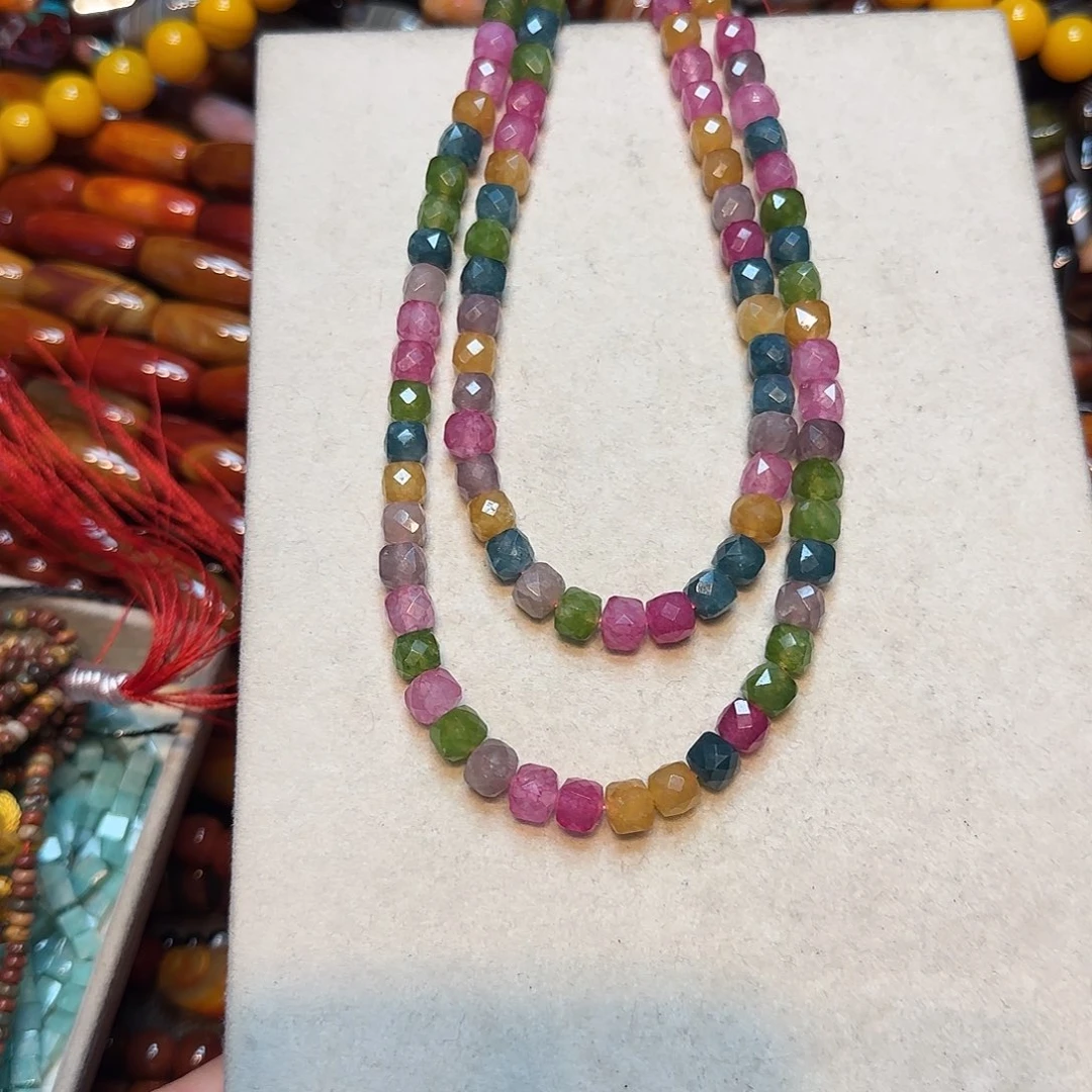 玛瑙/玉髓未镶嵌珠宝半成品7mm碧玺方糖一条