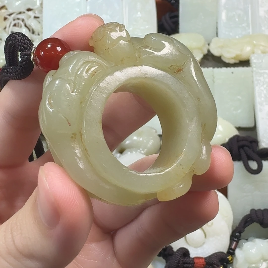 和田玉未镶嵌挂件