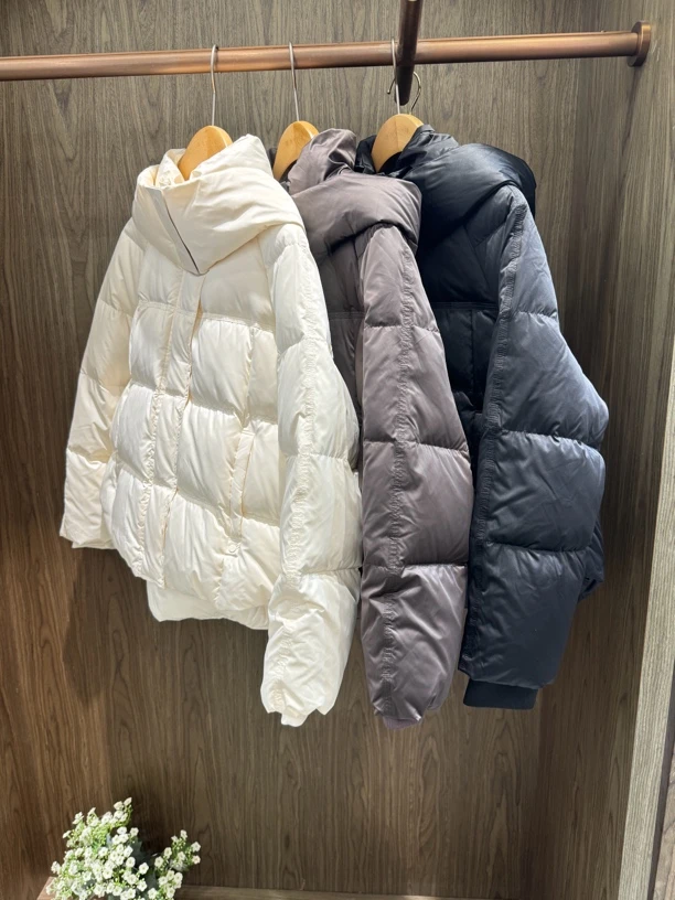 芭家2024冬款时尚潮流百搭连帽羽绒服92Y6518-1599B