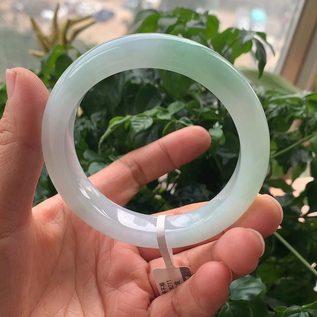 翡翠未镶嵌手镯7号
