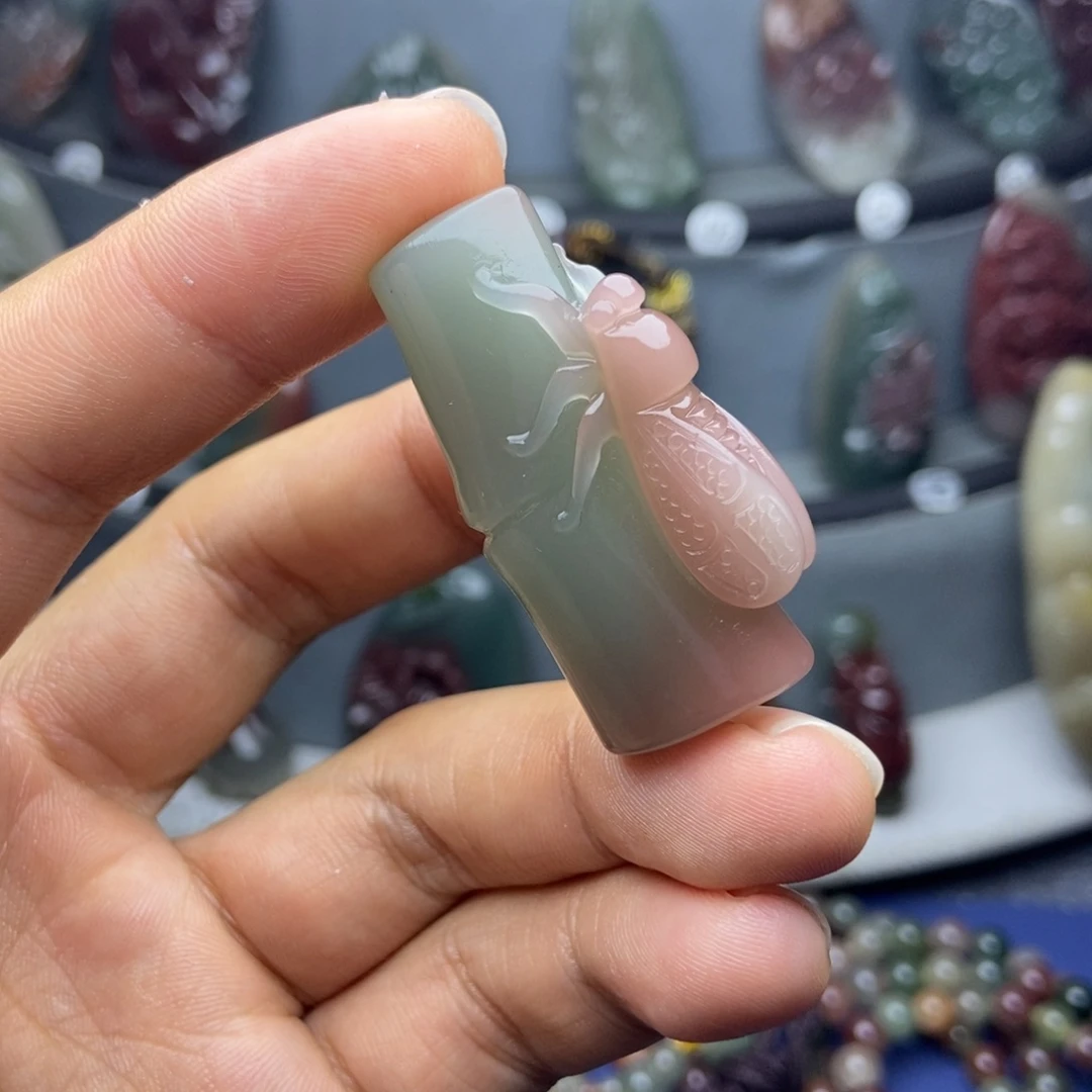 池***雨玛瑙/玉髓未镶嵌颈饰