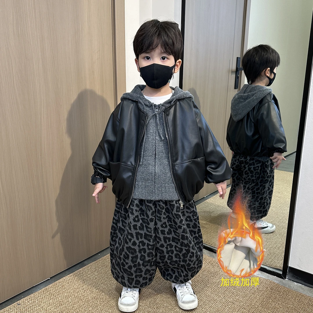 男童加绒皮衣套装冬装2025新款儿童秋冬加厚毛衣宝宝休闲裤三件套