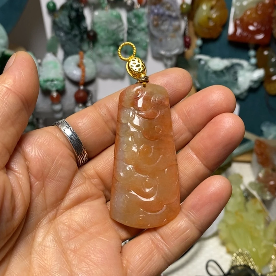 【闪购商品】翡翠吊坠(赠链)未镶嵌