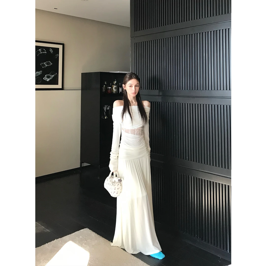 SKKSkk Store 香软Crush 设计感一字肩镂空蕾丝打底衫半身裙套装