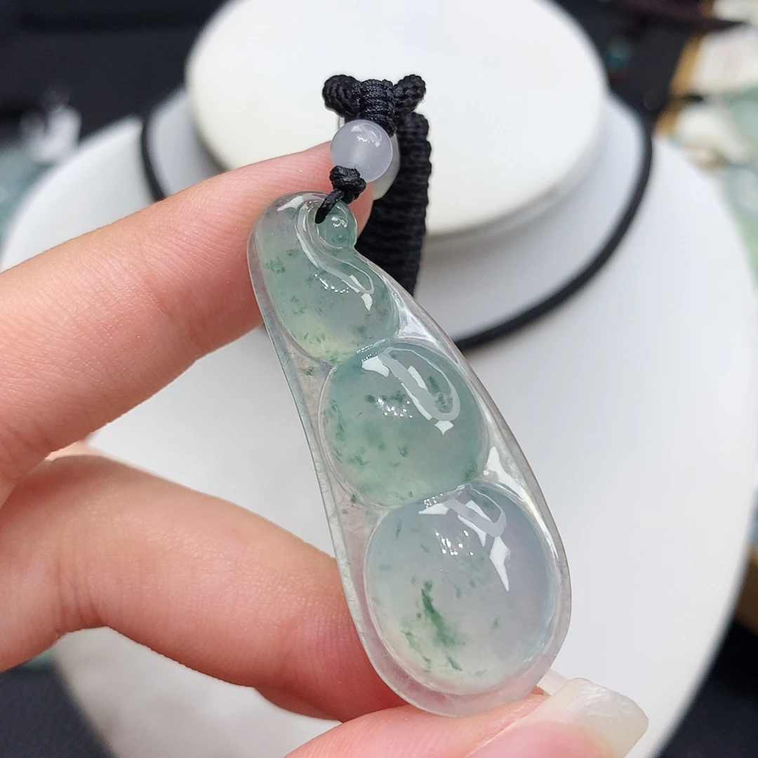 翡翠未镶嵌胸饰翡翠34，44.3/18.2/7.3