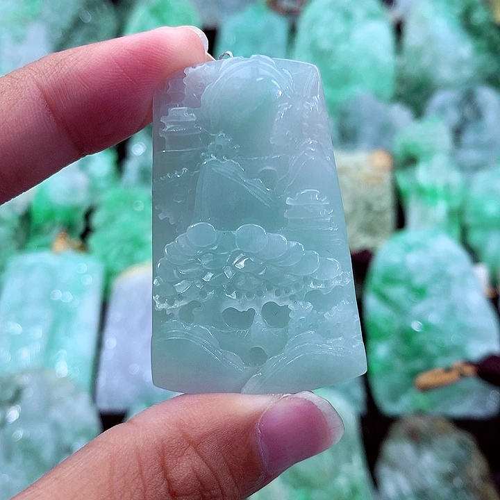 吊坠(不含链)未镶嵌翡翠