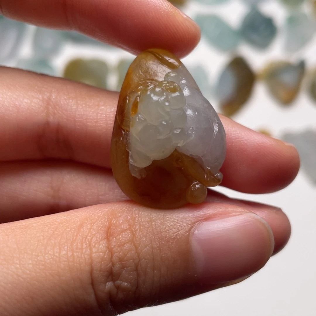 定制翡翠未镶嵌毛货金蟾28.7-19.8-15.6mm