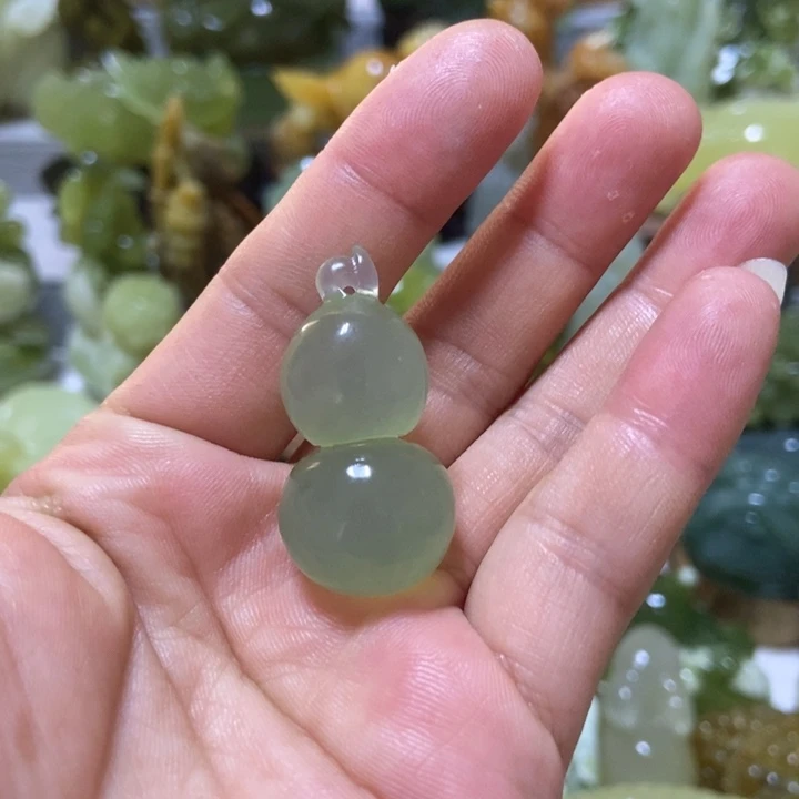 【闪购商品】未镶嵌蛇纹石玉挂件
