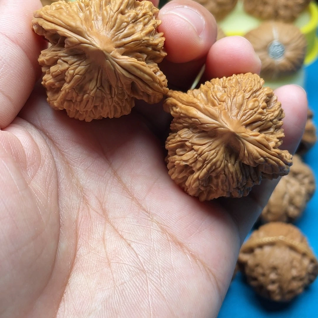 文玩核桃把件虎头40