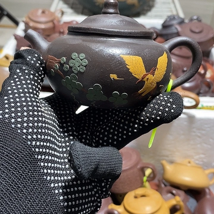 紫砂茶壶微瑕微笑