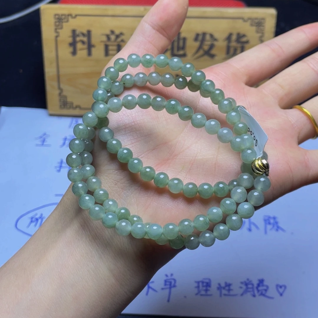 定制翡翠未镶嵌手串