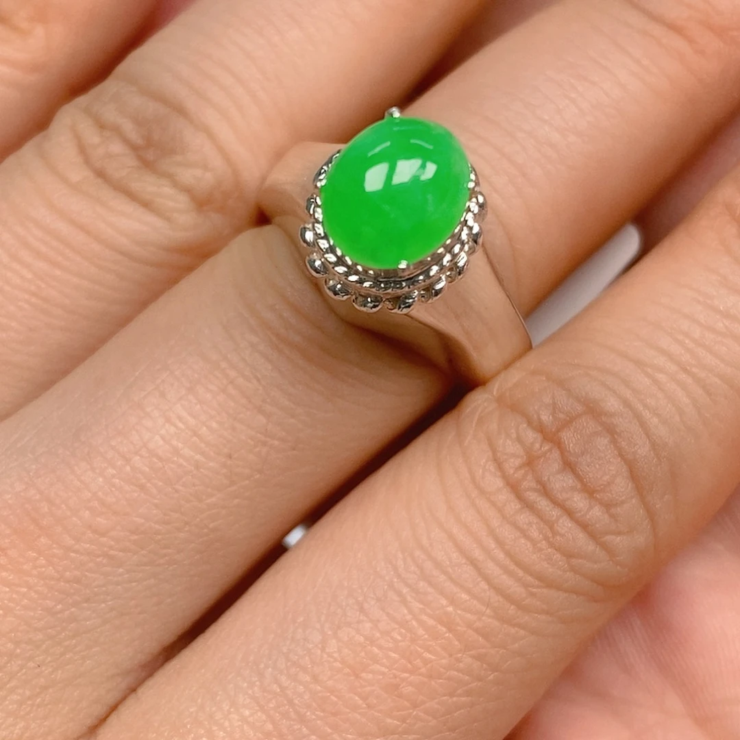 翡翠戒指未镶嵌翡翠