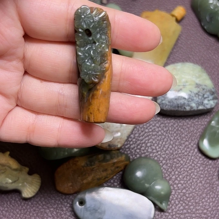 岫岩河磨玉（透闪石质玉）未镶嵌耳饰念***3