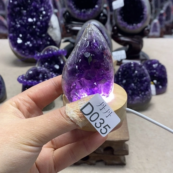 未镶嵌水晶大型摆件（非配饰）