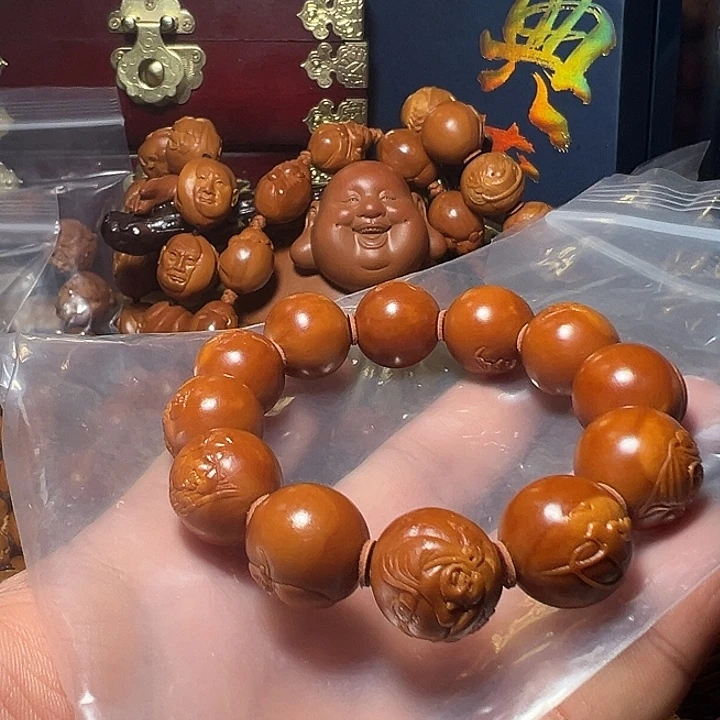 长***岁手串/手链橄榄核1.7色差光珠弥勒佛