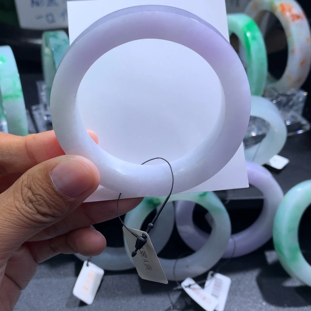 未镶嵌翡翠手镯定制翡翠