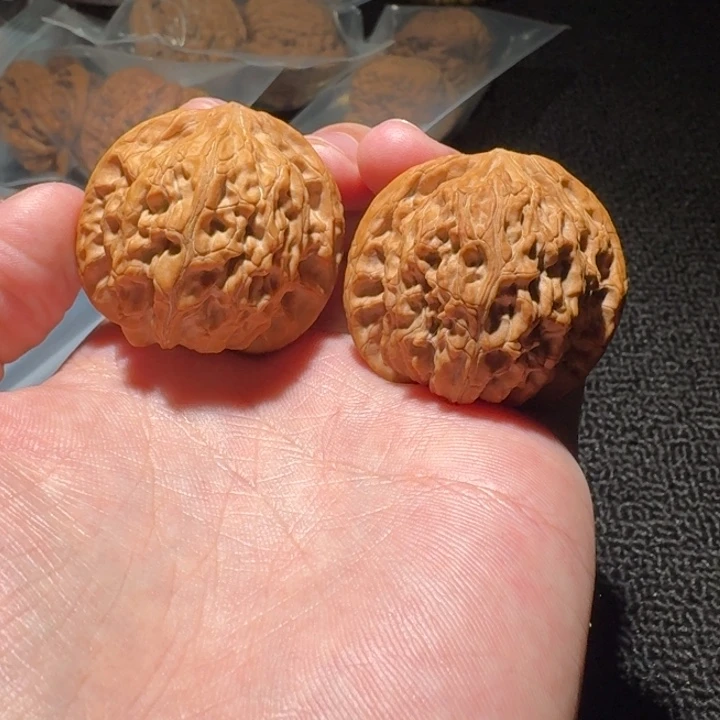 5 文玩麻核桃39尺寸磨盘