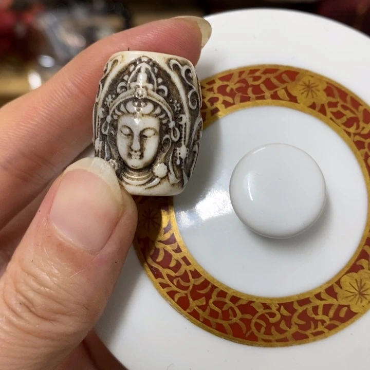 瓷片哈中古工艺品一件