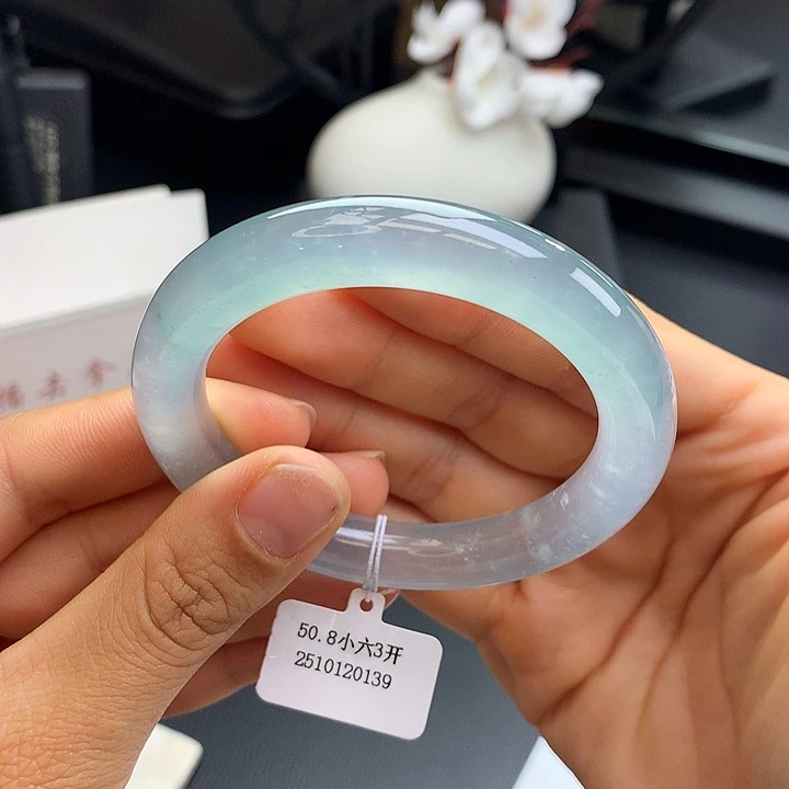 未镶嵌手镯翡翠51蓝冰圆条