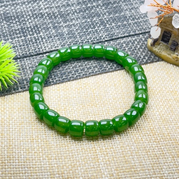 8mm典藏爆款轻奢风菠菜绿老型手链多样性发一件  BY-298号