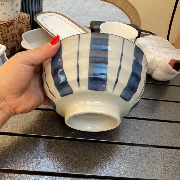 高温陶瓷手绘面碗不圆有气泡发两个