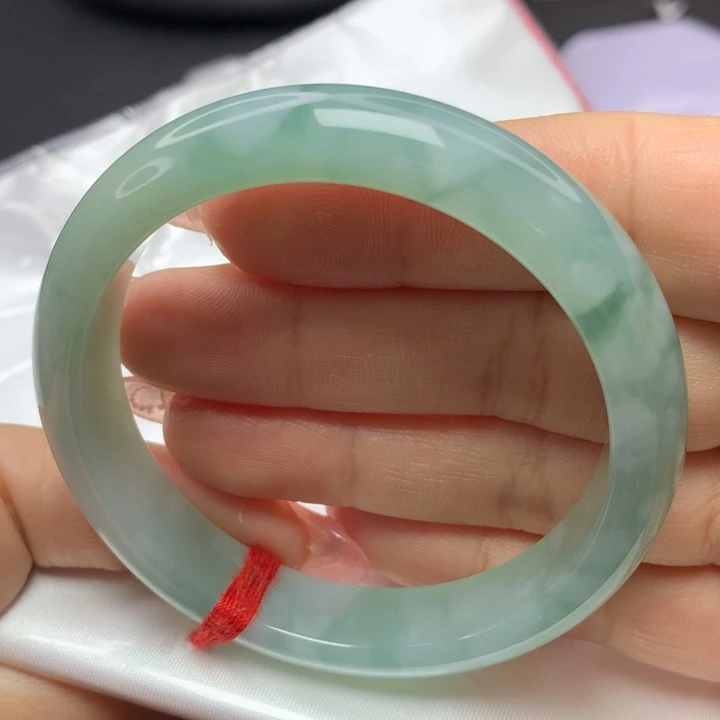 翡翠手镯未镶嵌54545555