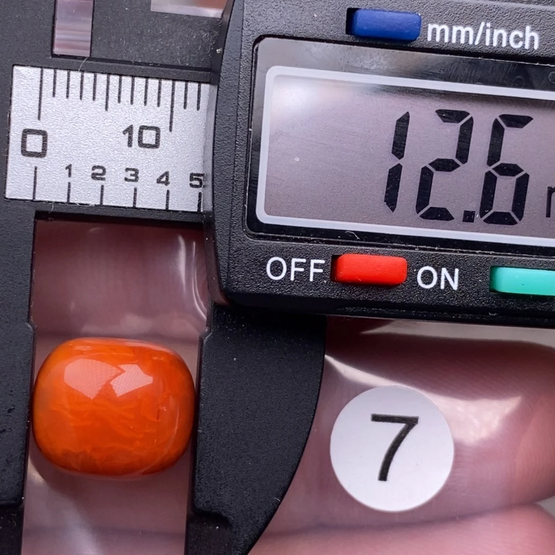 南红玛瑙未镶嵌配饰瑕疵