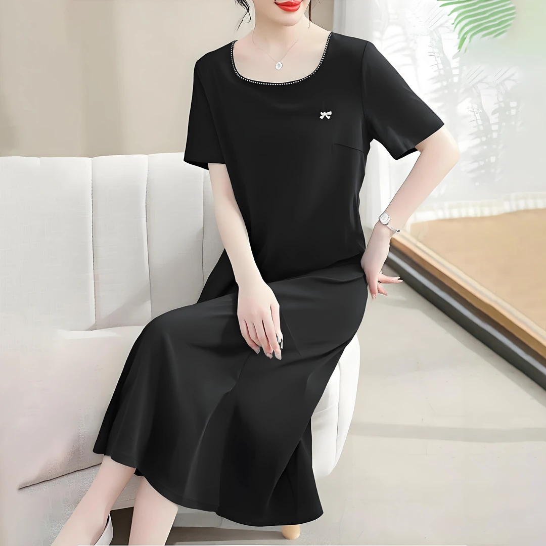 短袖夏季连衣裙女2025新款黑色裙子宽松大码女装洋气显瘦胖mm长裙