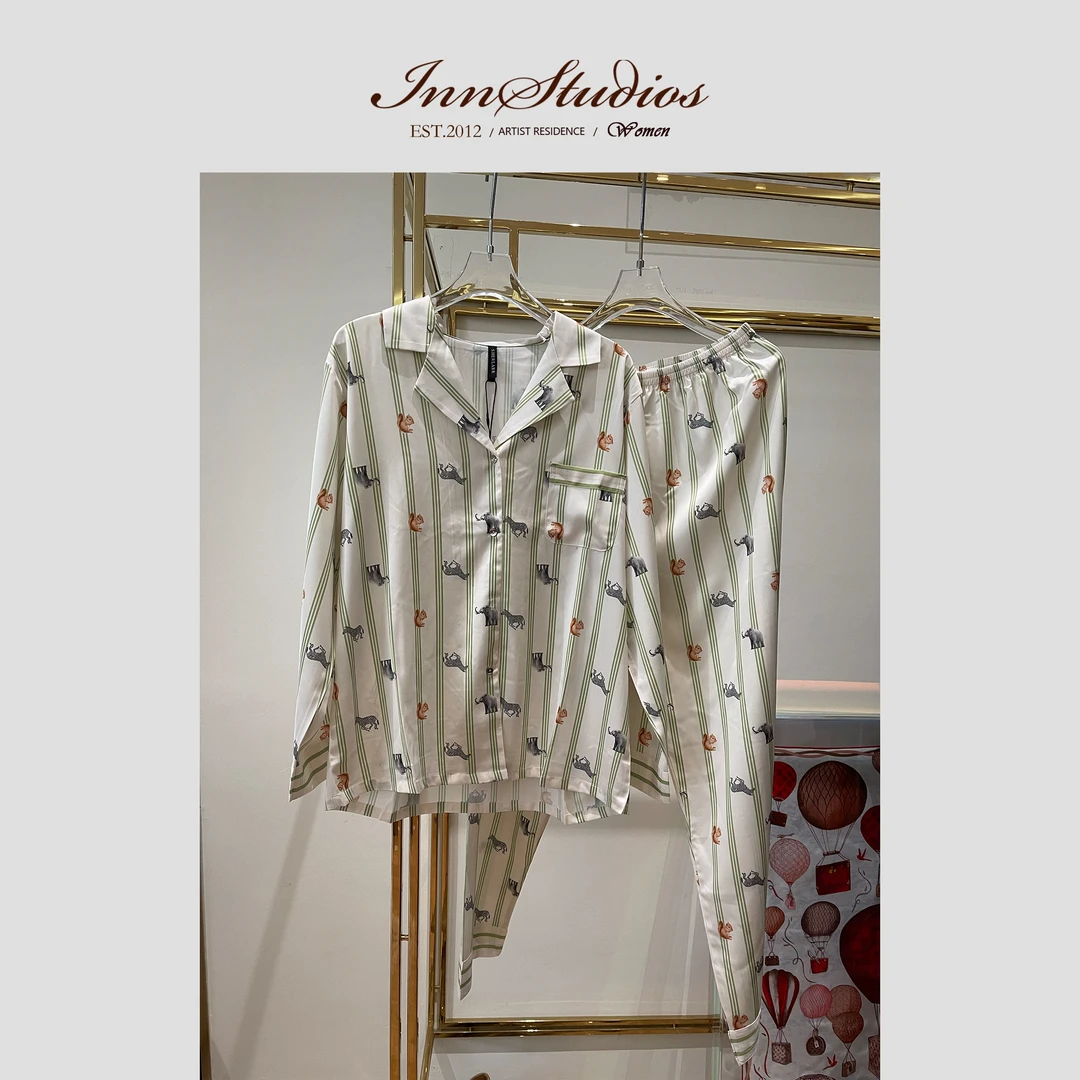 Innstudios 长鼻象印花条纹长袖睡衣套装睡裙