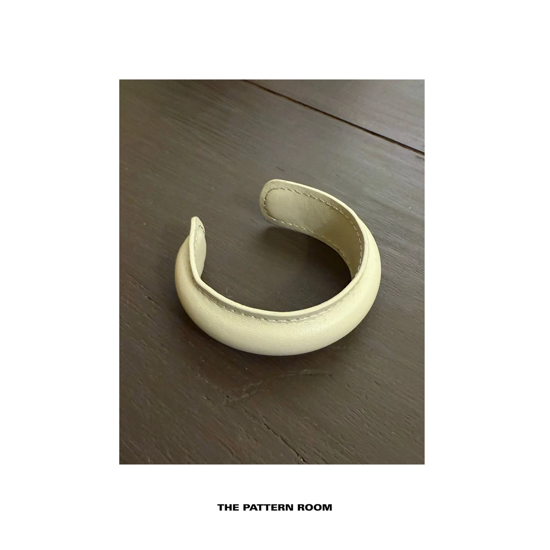 非金属皮质手镯 The pattern room | 细节聚焦定染环保皮拱形手环