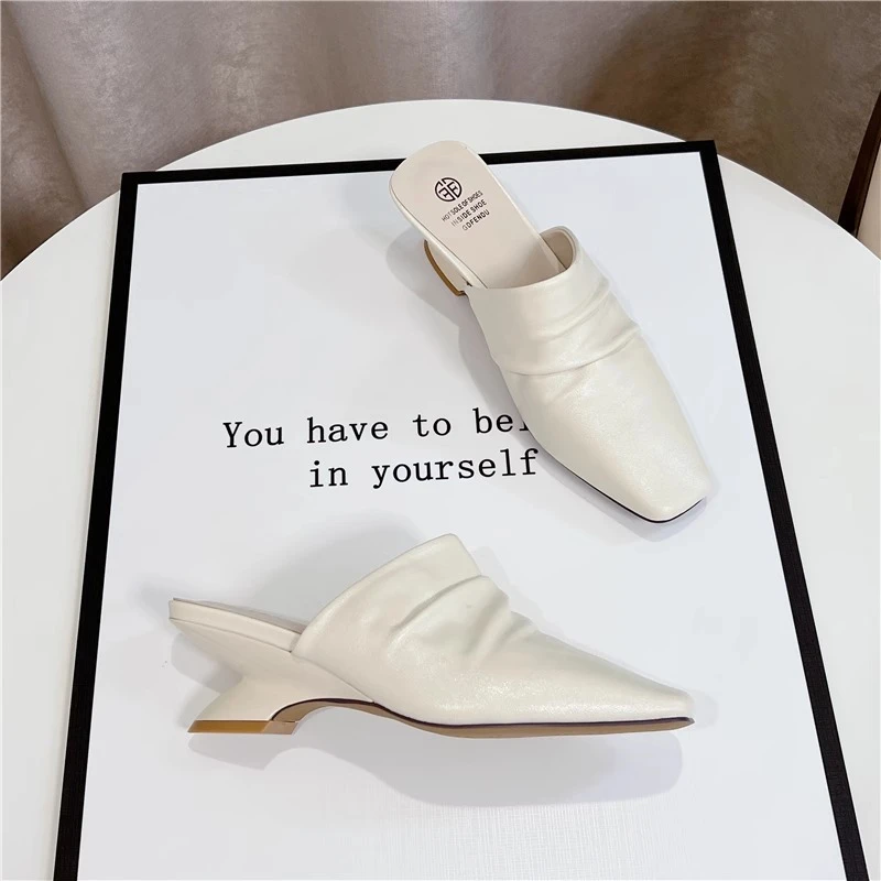 红婧蜓联名法式包头半拖方头坡跟拖米色洋气褶皱外穿凉拖2025夏新