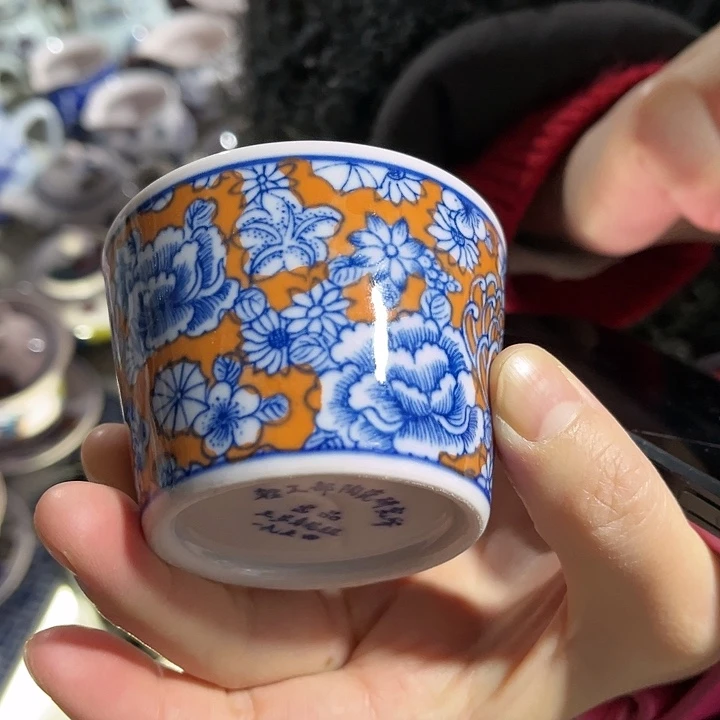 瓷片景德镇陶瓷杯子。红。