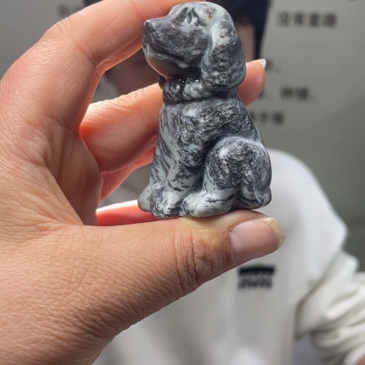 和田玉未镶嵌把件