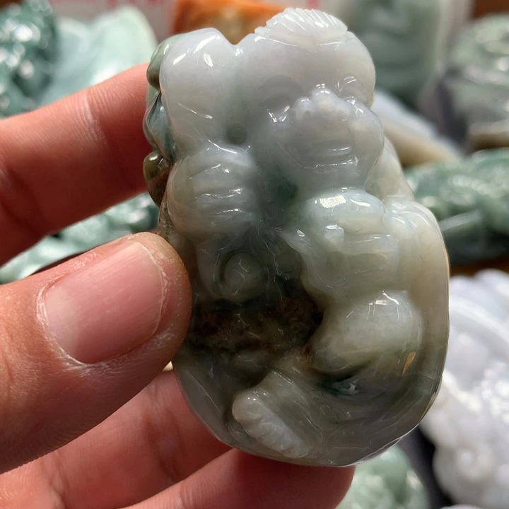 翡翠未镶嵌颈饰保真天然a货翡翠