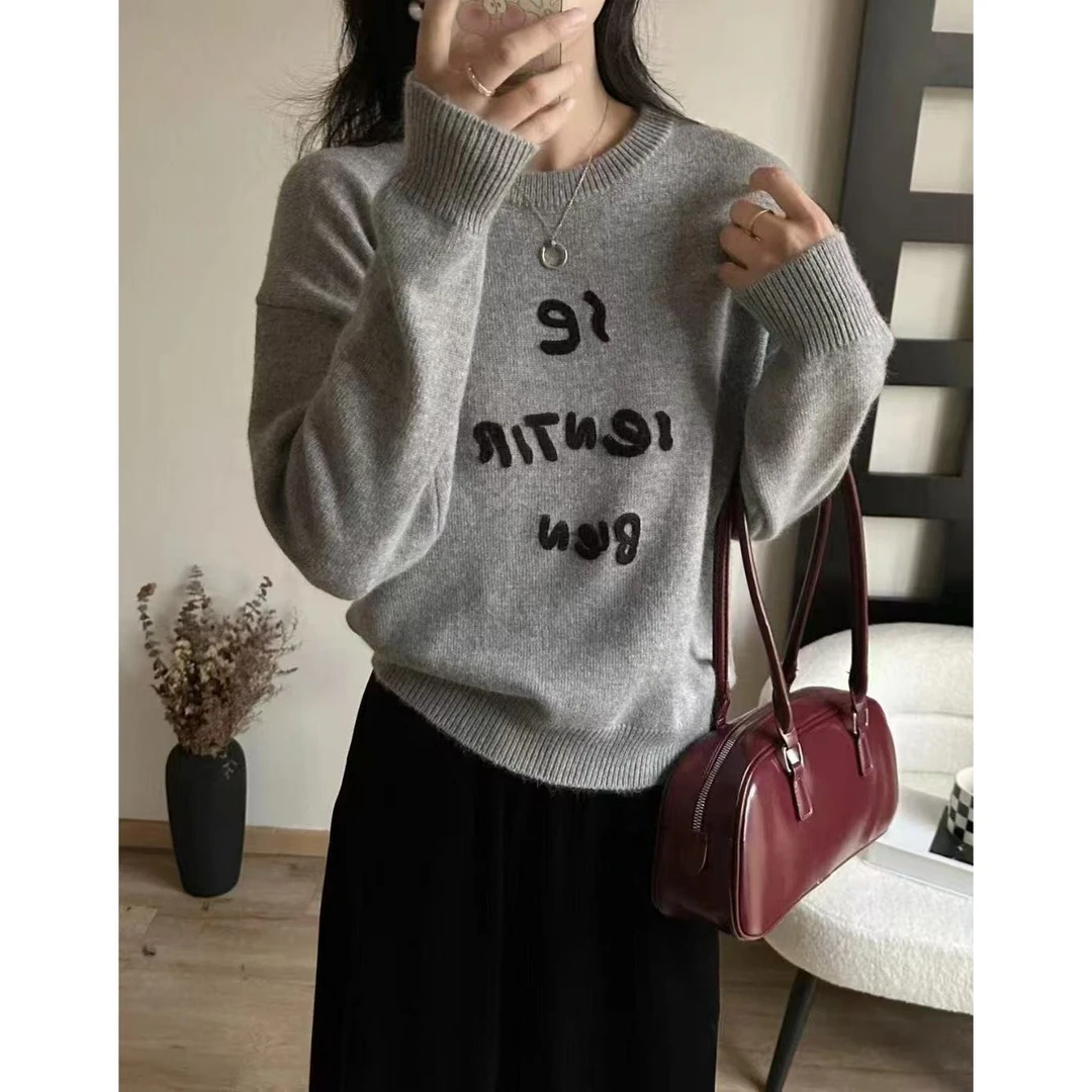 319针织衫撞色字母刺绣宽松圆领秋季针织休闲百搭减龄毛衣
