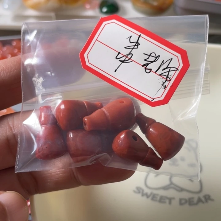 颈饰未镶嵌南红玛瑙D****1