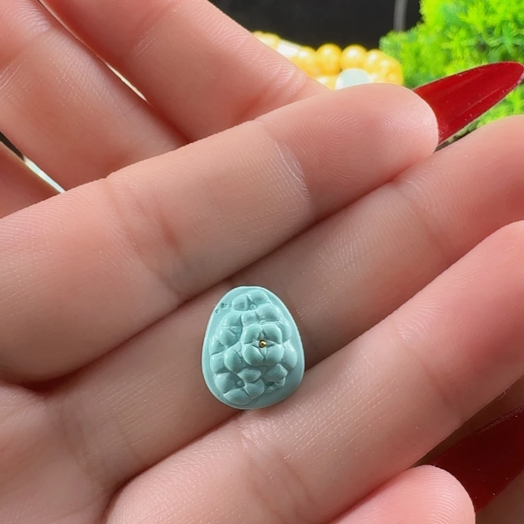 绿松石未镶嵌颈饰