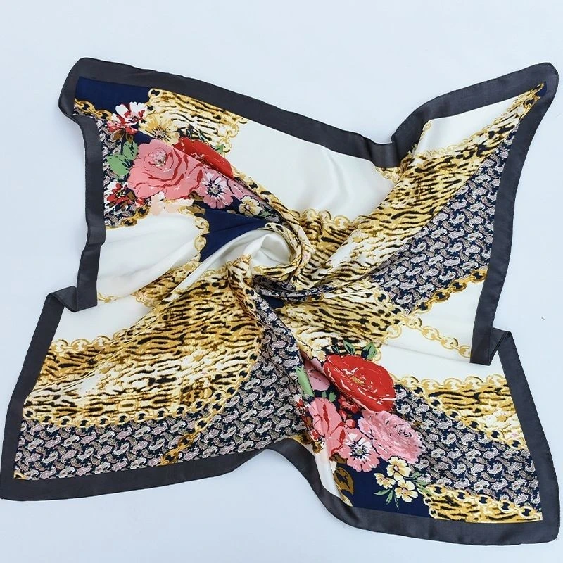 A丝巾女条纹黑白经典印花丝巾秋冬ins装饰简约丝新款围巾