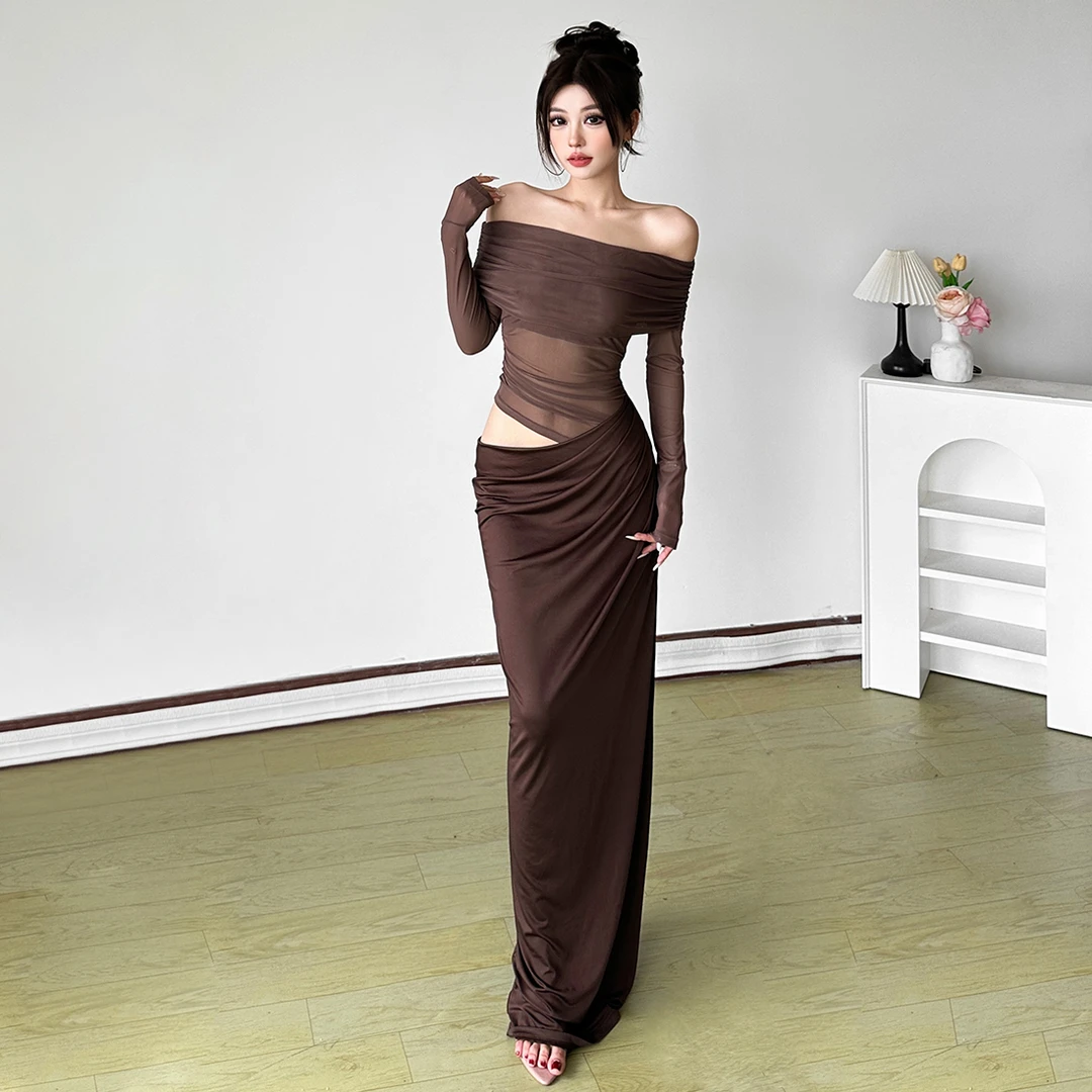 Malou 美拉德复古棕清冷一字肩镂空遮肉显瘦性感连衣裙女潮D51066