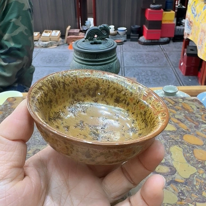麦浪杯一个，瓷。。。品茗