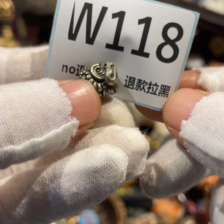 齐***五瓷片二表姐直播火爆热卖