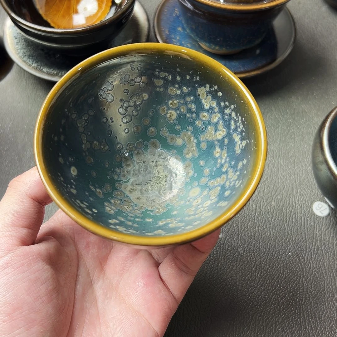 茶盏我们是有共同话题有分歧