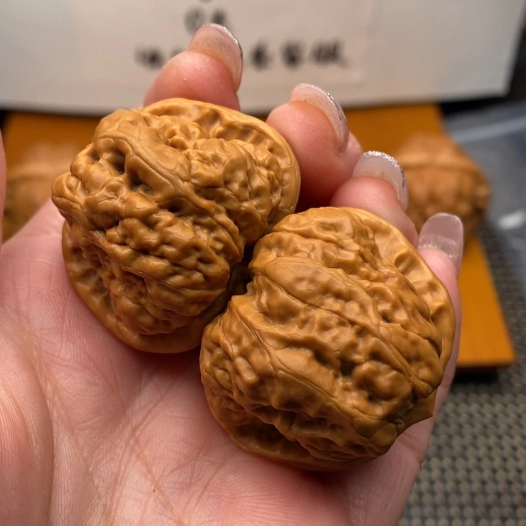 文玩核桃把件边36左右