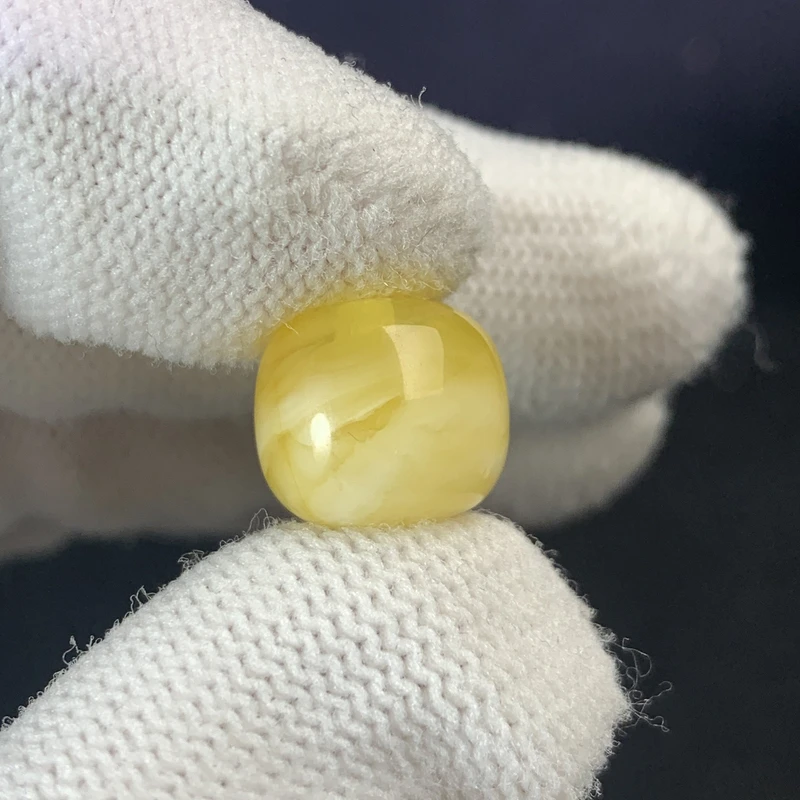 X1241保真原矿俄料尺寸12.1*10.8mm蜜蜡单颗老型单珠隔珠微瑕放漏