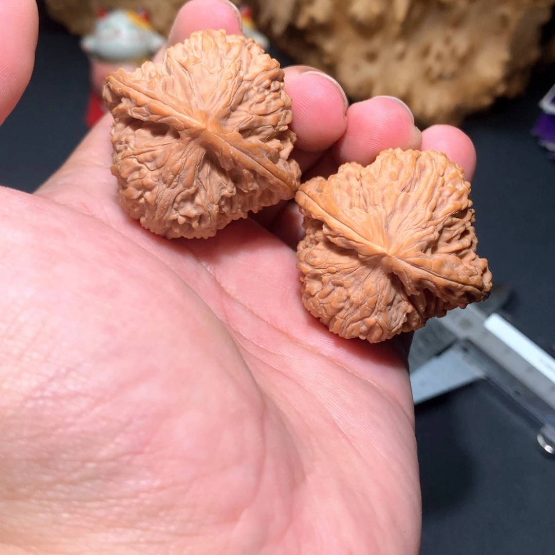 文玩核桃吊坠南疆石41尺122