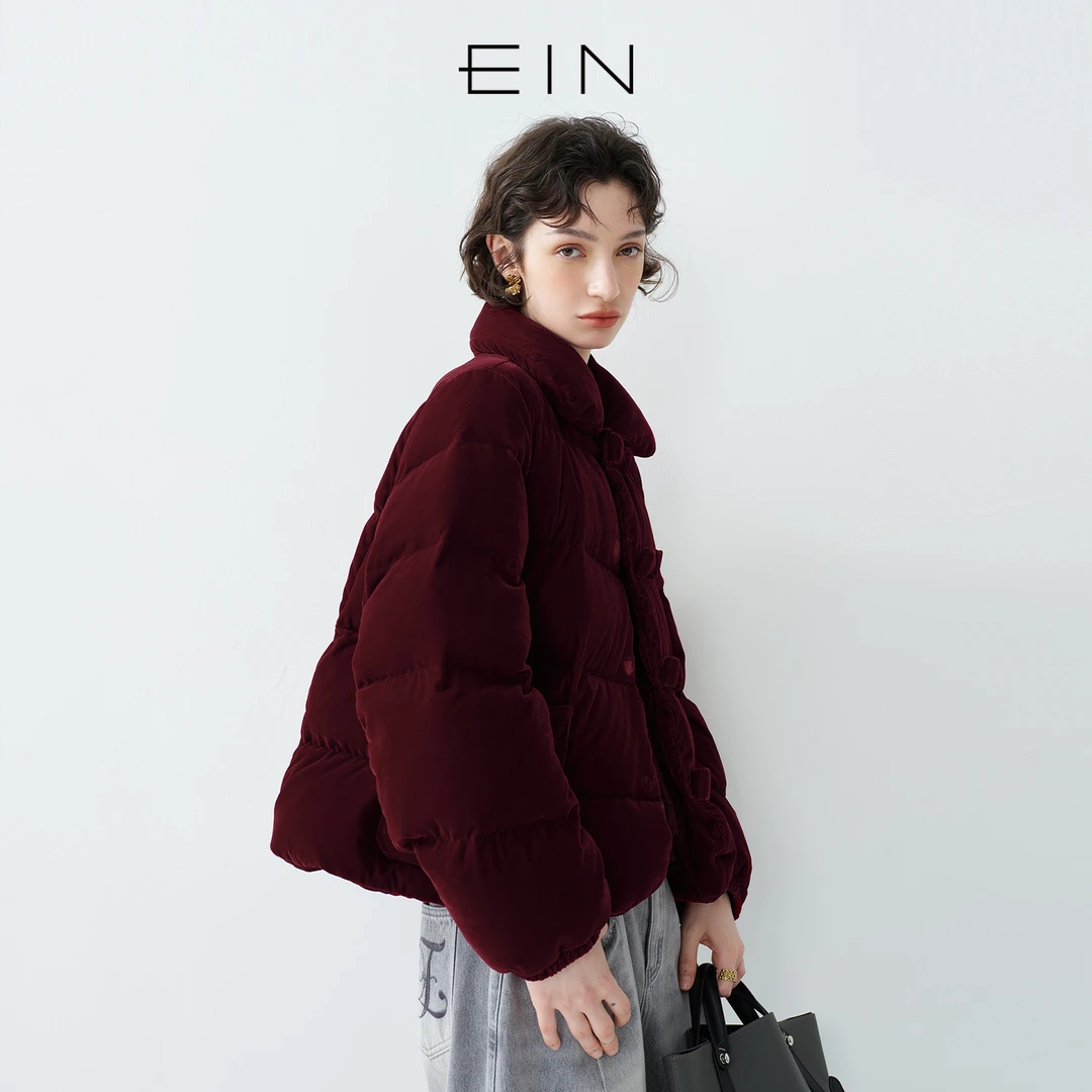 EIN/言新中式90鹅绒娃娃领蝴蝶结暗扣平绒短羽绒服2025早秋新款