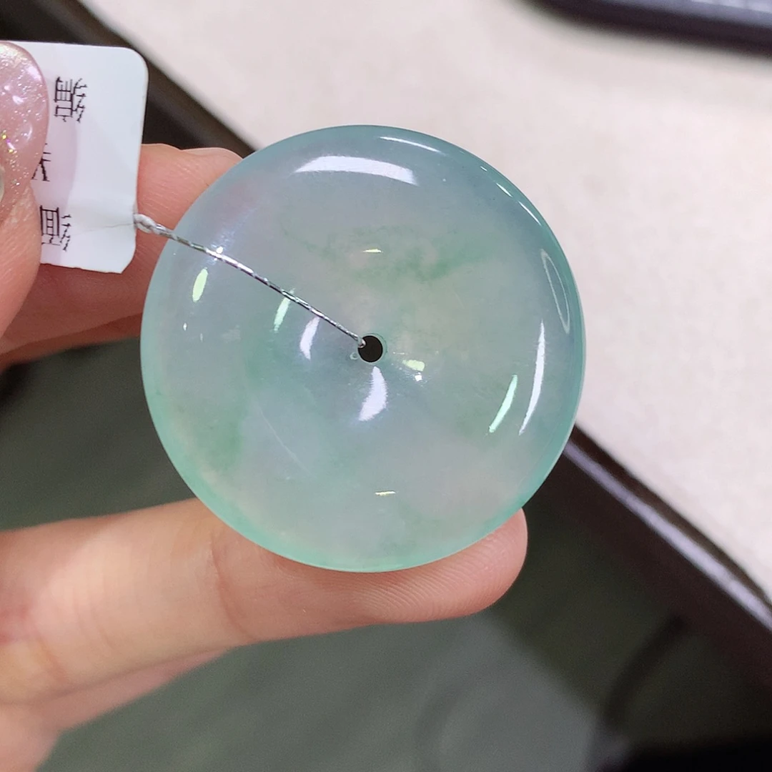 翡翠未镶嵌颈饰编号93