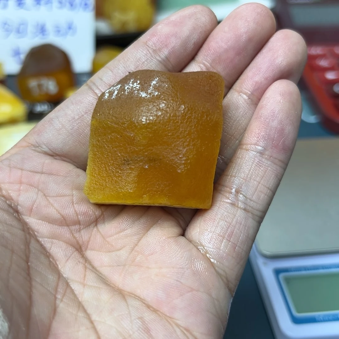 球***妈定制琥珀定制琥珀蜜蜡未镶嵌